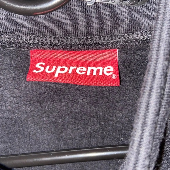 Supreme sweater - Picture 3 of 4